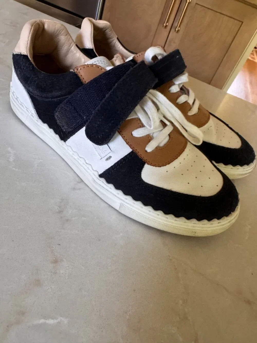 Chloé Lauren Sneakers — Black/White/Tan Colorblock Size EUR 37 (US 6.5-7)